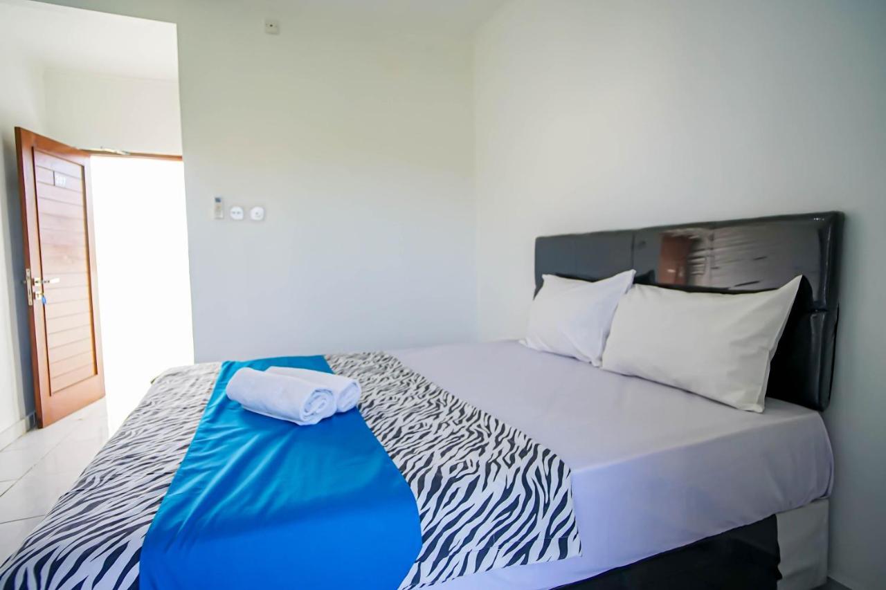 Pondok Sariqu Sunset Road Redpartner Legian (Bali) Exterior photo